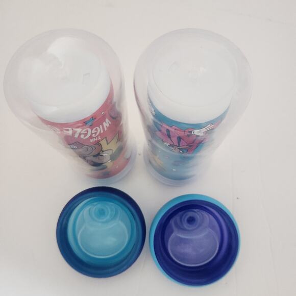 First Years Mickey Goofy and Donald 9 0z Insulated sippy cups set of 2 - Picture 3 of 4